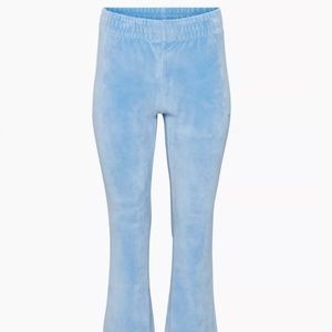 NWT Aritzia TNA Sommer Velour Pants
